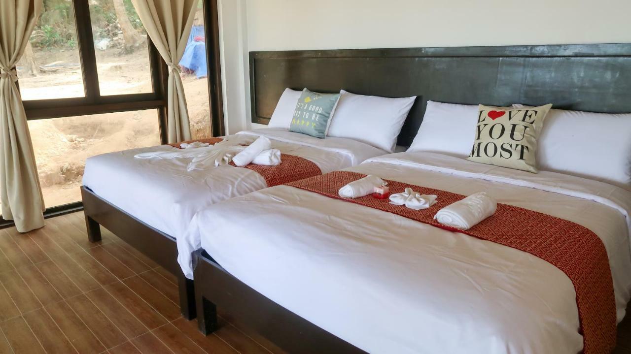 Moon Beach Villas El Nido Exterior photo